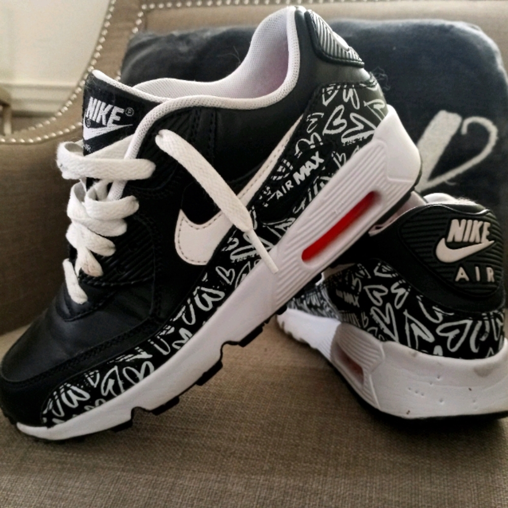 Nike Air Max "Hearts"